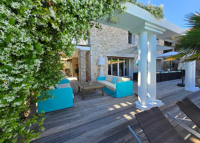 Villa Petra Bianca Suites & Chambres